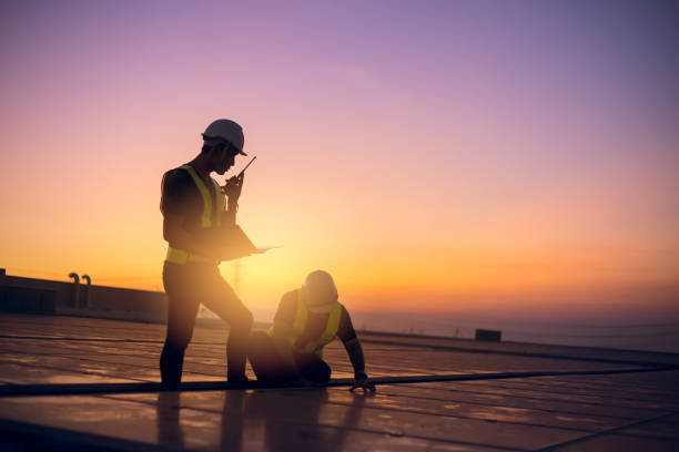 Best Local Roofing Companies  in Happy Valley, OR